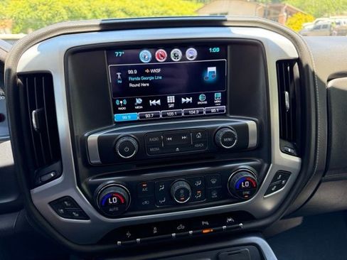 Used 2017 GMC Sierra 1500 SLT AWD/4WD image 37