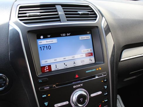 Used 2018 Ford Explorer Sport image 8