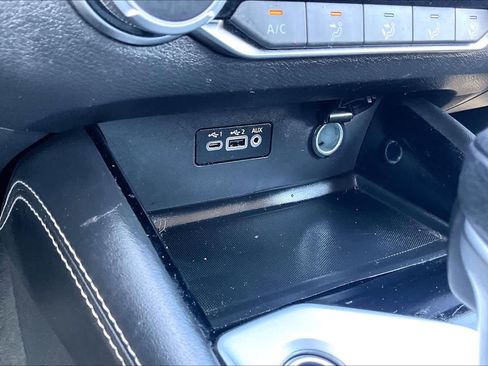 Used 2023 Nissan Altima 2.5 SV FWD image 35