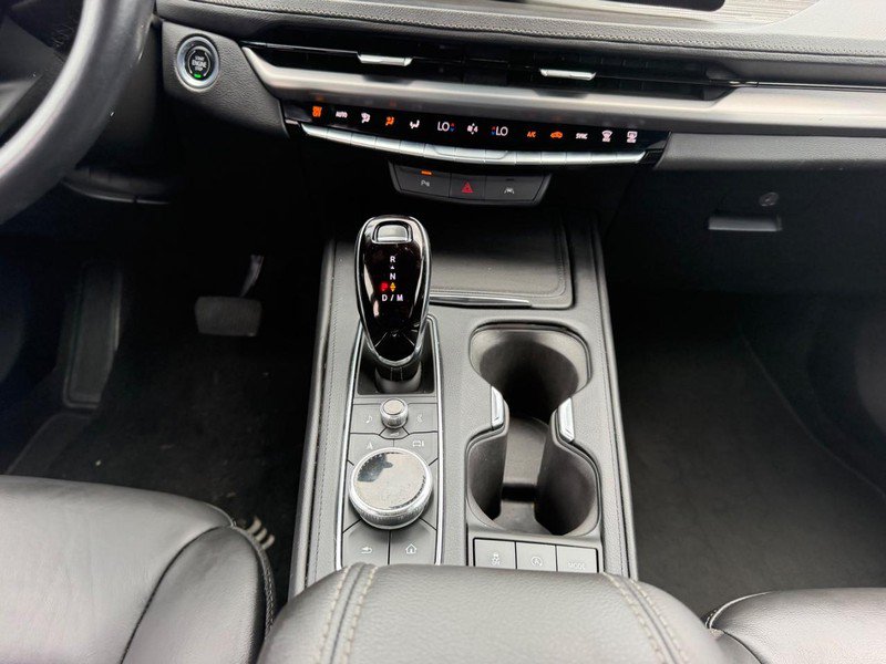 Used 2024 Cadillac XT4 Premium Luxury AWD/4WD image 16