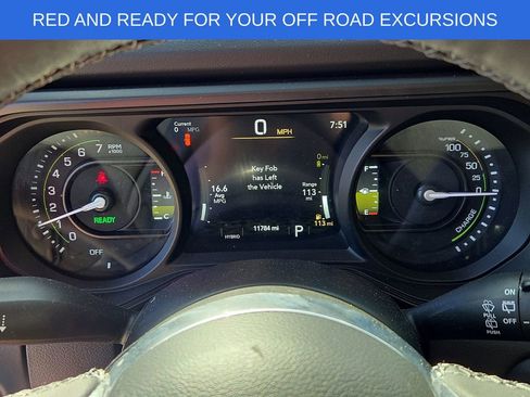 Used 2025 Jeep Wrangler Unlimited Sahara AWD/4WD image 19