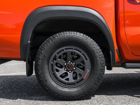 Used 2025 Nissan Frontier PRO-4X AWD/4WD image 12