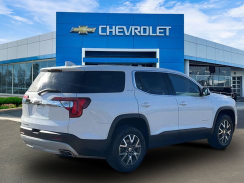 Certified 2022 GMC Acadia SLE image 10