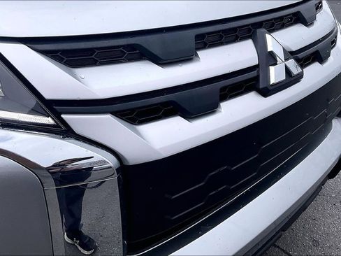 Used 2022 Mitsubishi Outlander Sport ES image 29