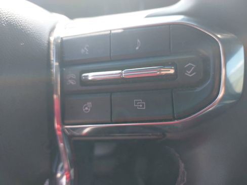 Used 2024 GMC Acadia Elevation w/ Luxury Package FWD image 19
