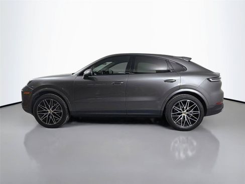 Certified 2024 Porsche Cayenne Coupe AWD/4WD image 2