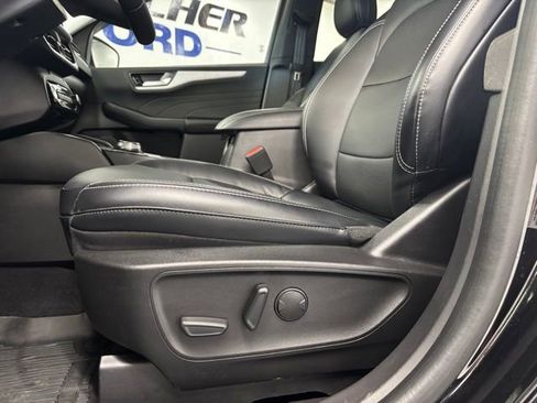 Certified 2023 Ford Escape Platinum image 7