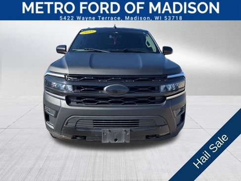 Used 2022 Ford Expedition XLT AWD/4WD image 3