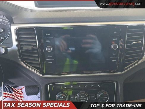 Used 2018 Volkswagen Atlas SEL image 16