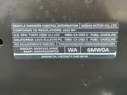 Used 2025 Nissan Sentra SR FWD image 31