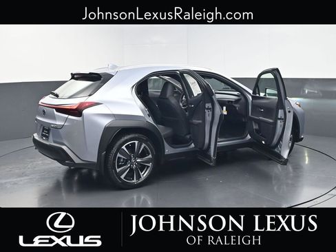 New 2026 Lexus UX 300h FWD image 31