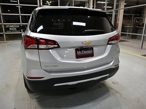 Used 2022 Chevrolet Equinox LT image 6