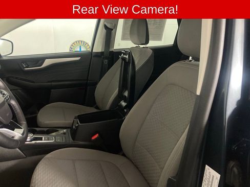 Used 2022 Ford Escape SE w/ SE Sport Appearance Package image 10