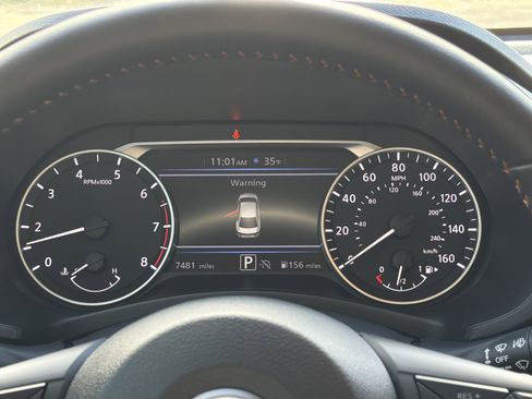 Used 2024 Nissan Sentra SR w/ SR Premium Package image 24