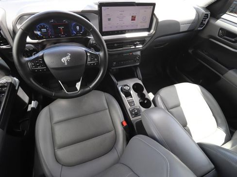 Used 2025 Ford Bronco Sport Badlands image 6