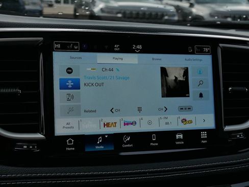 New 2026 Chrysler Pacifica Select image 30