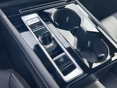 New 2026 Volkswagen Atlas SE FWD image 18