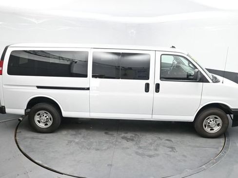 Used 2024 Chevrolet Express 3500 LS RWD image 34