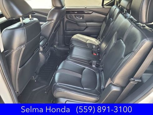 Certified 2025 Honda Pilot Touring image 9