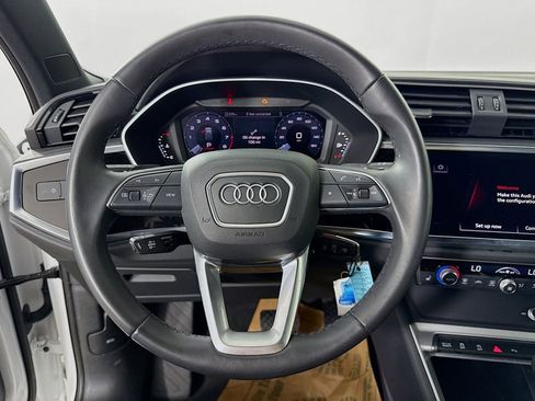 Used 2025 Audi Q3 2.0T Premium AWD/4WD image 12