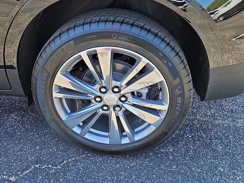 New 2025 Cadillac XT5 Premium Luxury image 3