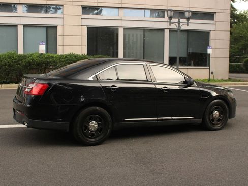 Used 2015 Ford Taurus Police Interceptor FWD image 7