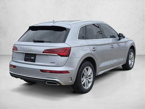 Certified 2023 Audi Q5 2.0T Premium w/ Convenience Package AWD/4WD image 5