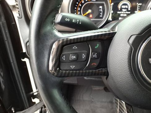 Used 2018 Jeep Wrangler Unlimited Sport S image 23