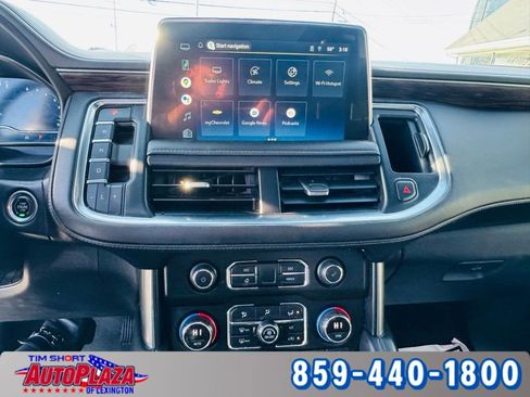 Used 2022 Chevrolet Suburban LT w/ Luxury Package image 6