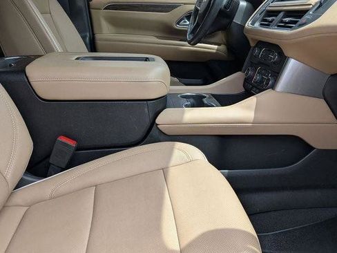 Used 2022 Chevrolet Tahoe Premier AWD/4WD image 28