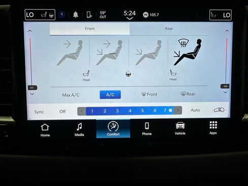 Used 2023 Chrysler Pacifica Touring-L image 28