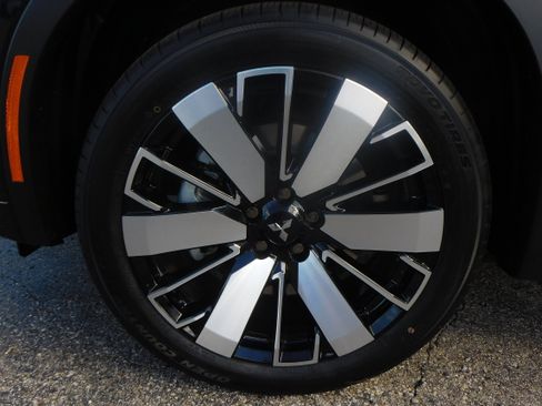 New 2025 Mitsubishi Outlander AWD image 9