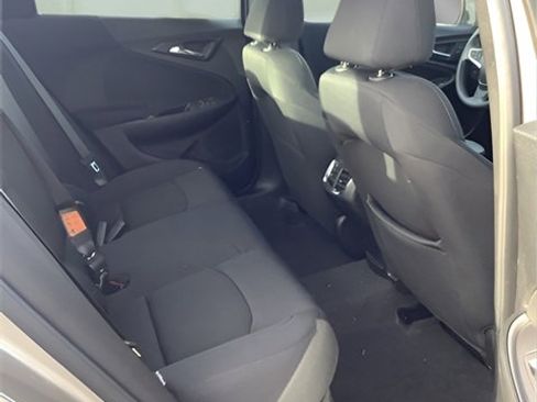 Used 2024 Chevrolet Malibu LT image 16