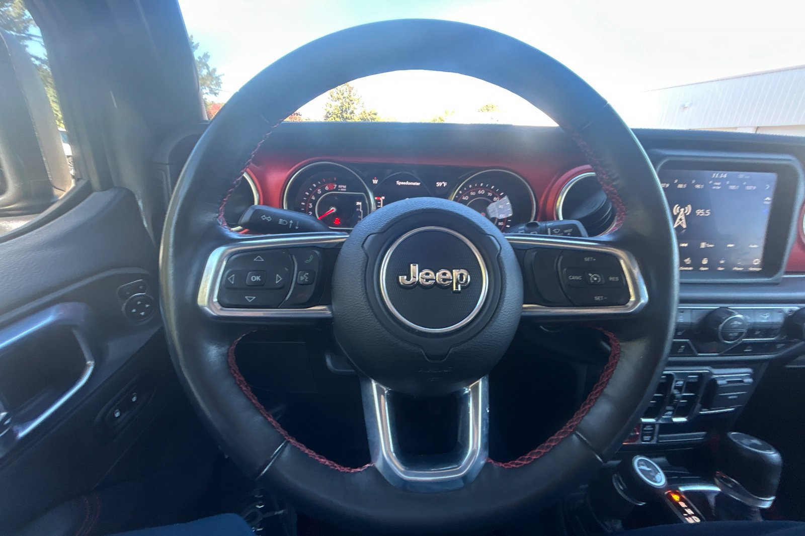 Used 2022 Jeep Wrangler Unlimited Rubicon w/ Steel Bumper Group AWD/4WD image 23