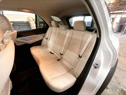 Used 2025 Mercedes-Benz GLE 350 4MATIC image 27