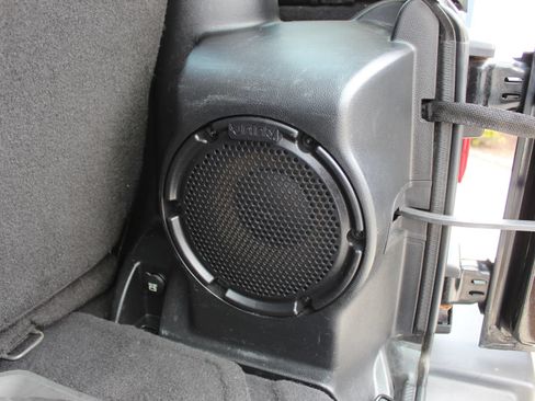 Used 2012 Jeep Wrangler Rubicon w/ PWR Convenience Group AWD/4WD image 19