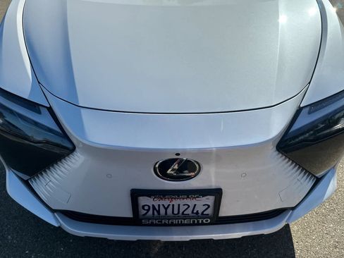 Certified 2024 Lexus RZ 300e Premium w/ Accessory Package (Z1) FWD image 9
