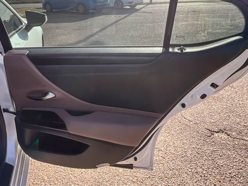 Used 2023 Lexus ES 350 w/ Premium Package image 16