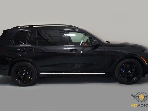 Used 2024 BMW X7 xDrive40i w/ Executive Package image 4