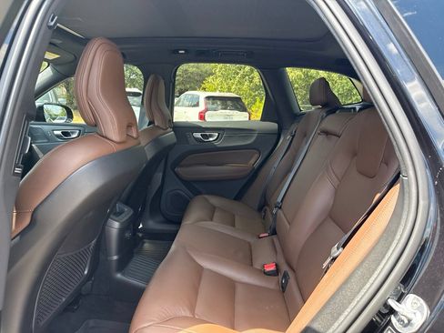 Used 2024 Volvo XC60 T8 Plus w/ Protection Package Premier AWD/4WD image 18