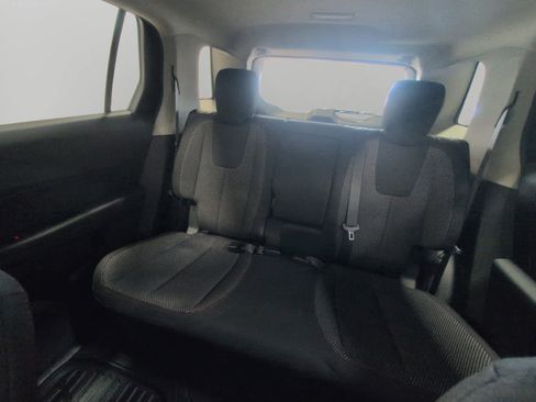 Used 2015 GMC Terrain SLE image 13