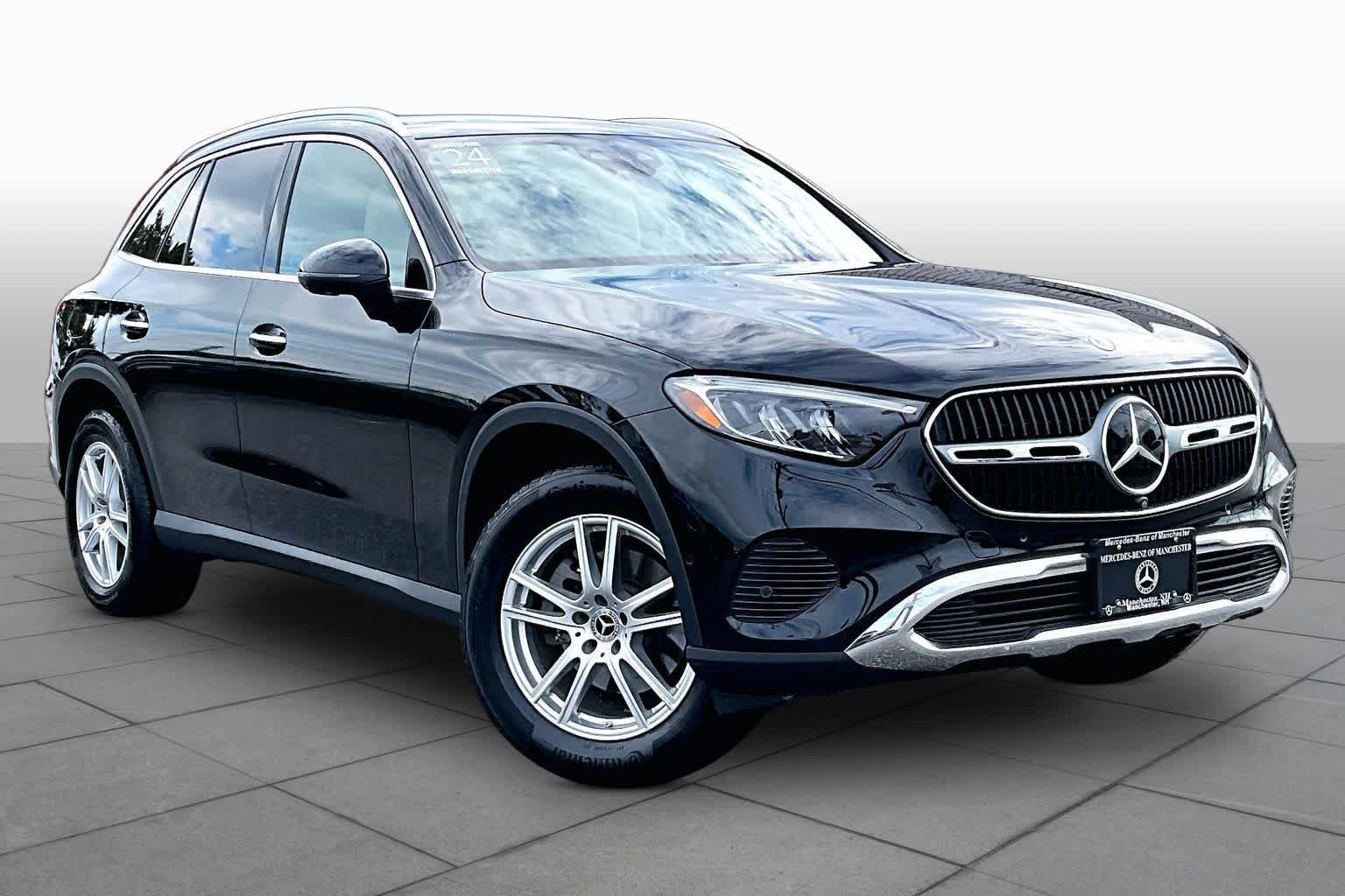 Used 2024 Mercedes-Benz GLC 300 4MATIC image 3