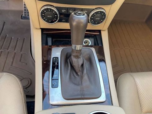 Used 2014 Mercedes-Benz C 250 Sedan w/ Premium 1 Package image 19