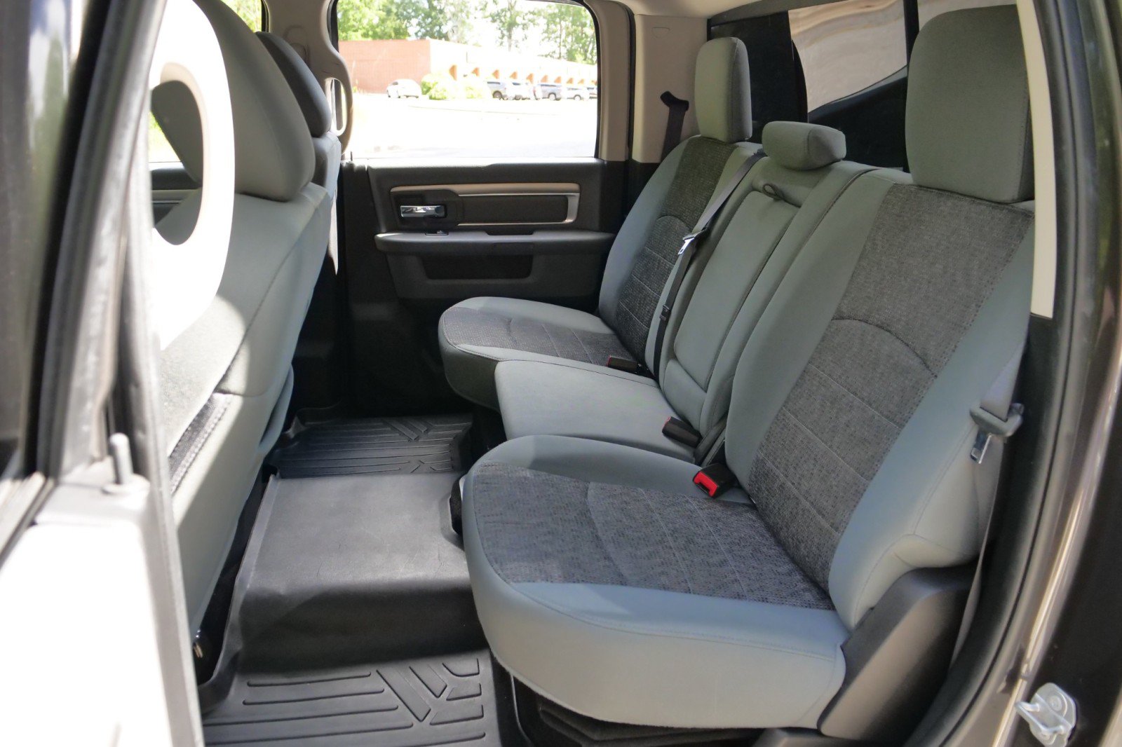 Used 2017 RAM 1500 Big Horn AWD/4WD image 33