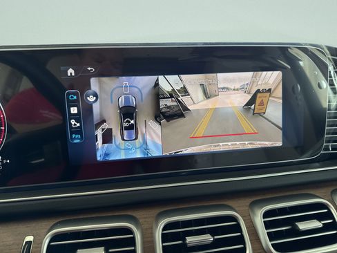 Certified 2026 Mercedes-Benz GLS 450 4MATIC image 52