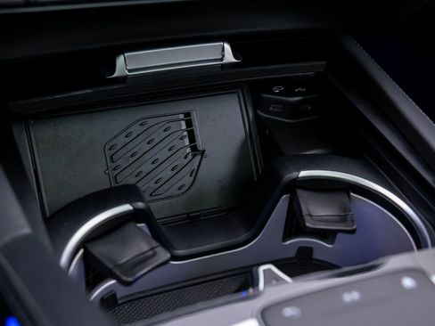 Certified 2021 Mercedes-Benz Maybach GLS 600 Maybach GLS 600 image 30