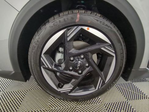 New 2025 Kia K4 EX image 17