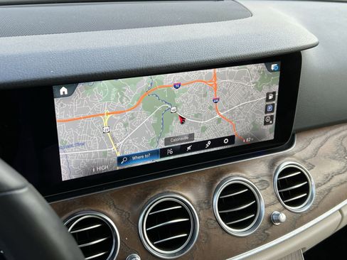 Certified 2021 Mercedes-Benz E 350 4MATIC Sedan image 18