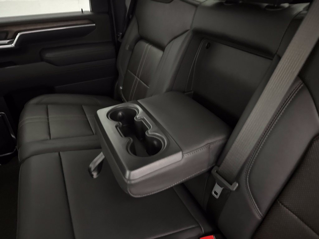 Used 2025 Chevrolet Silverado 3500 High Country w/ High Country Premium Package AWD/4WD image 60