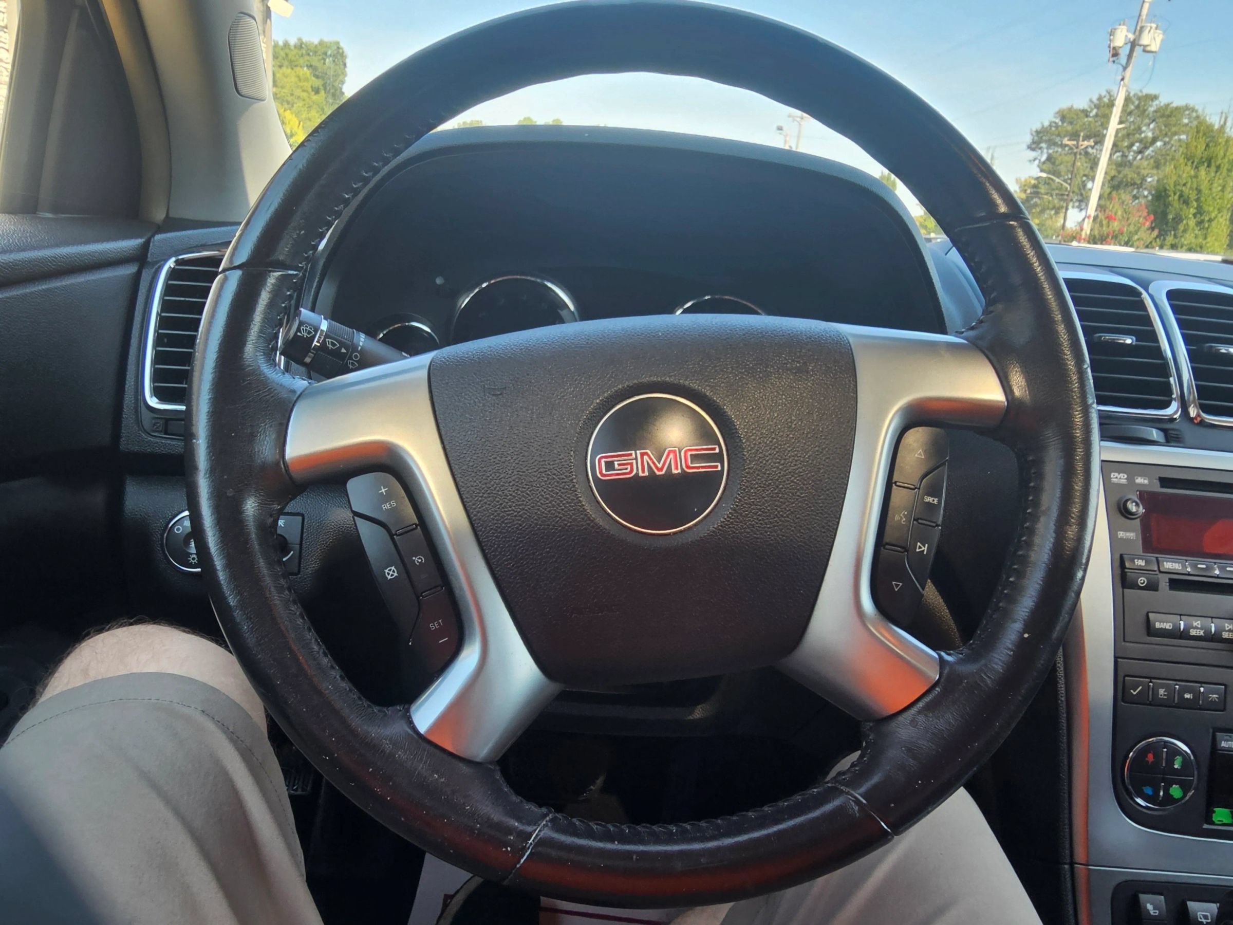 Used 2008 GMC Acadia SLT AWD/4WD image 17